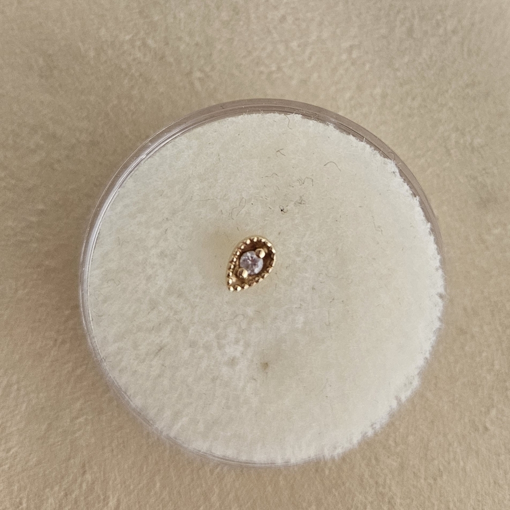 EUC BVLA 14k Yellow Gold Threadless Pear Harlequin End